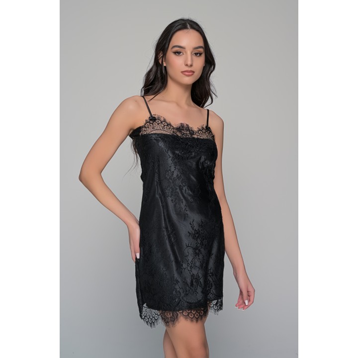 Δαντελένιο Νυχτικάκι με Επένδυση Σατέν Σετ με Ασορτί String - Μαύρο