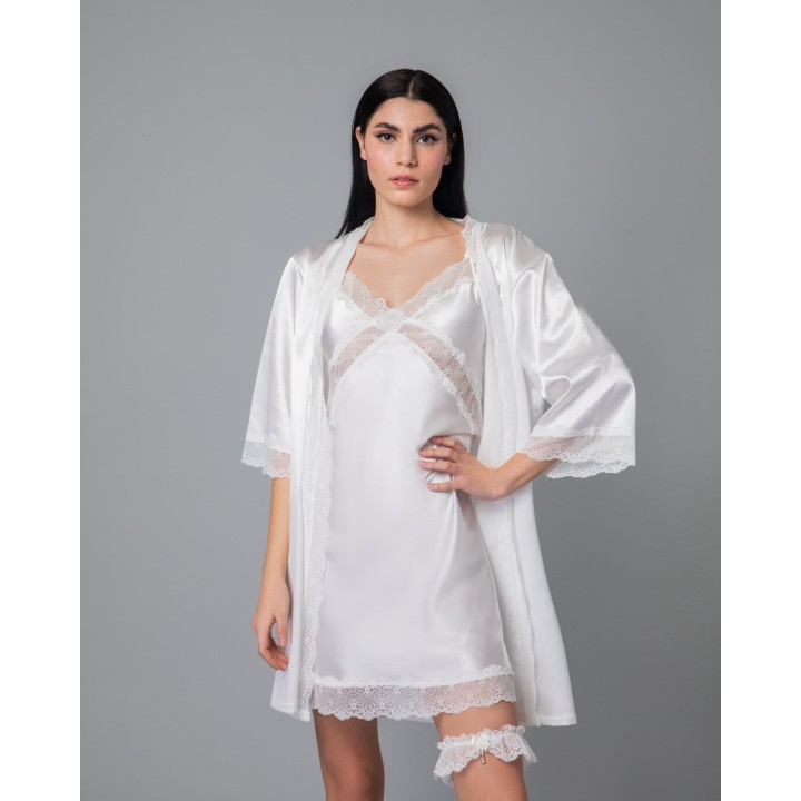 Νυφική Σατέν Ρόμπα με Δαντέλα - Ιβουάρ